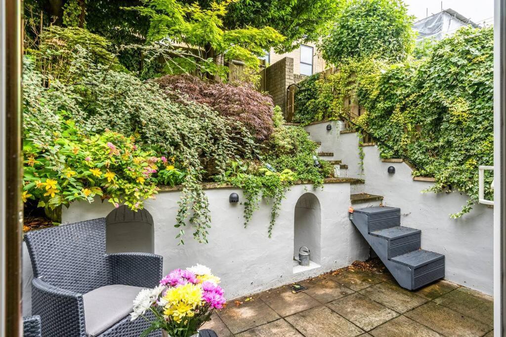 Stunning 4 Bedroom House In Central Bath Bagian luar foto