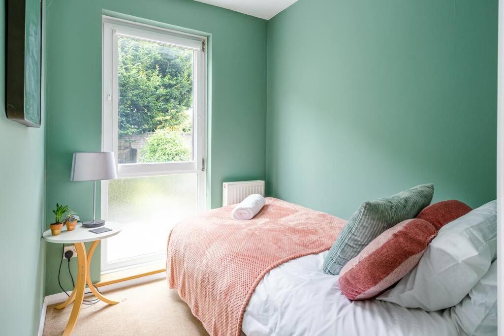 Stunning 4 Bedroom House In Central Bath Bagian luar foto